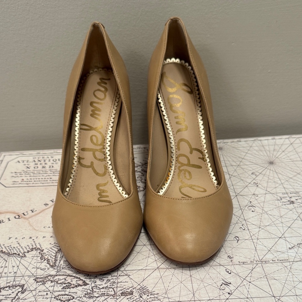 Sam Edelman Tan Leather Round-Toe Pumps